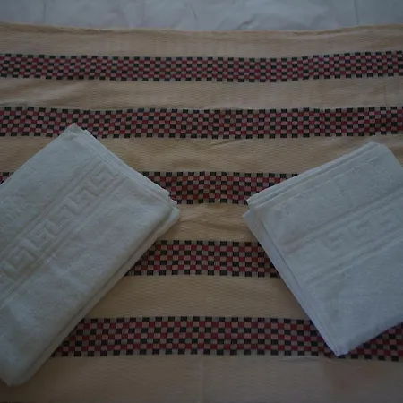 アパート Mitatos 